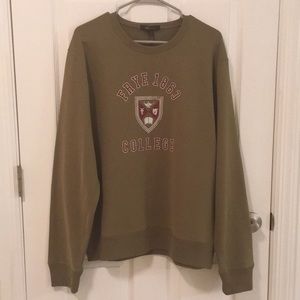 NWT Frye College 1863 Martini Olive Sweatshirt L
